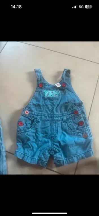 Salopette taille 6 mois (62-68 cm)