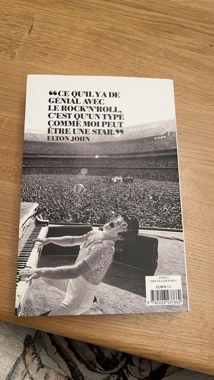 Livre elton john neuf - photo numéro 2