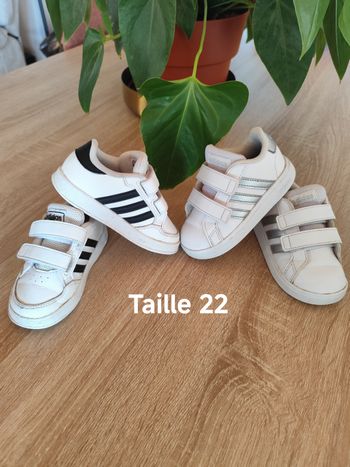 Basket adidas taille 22