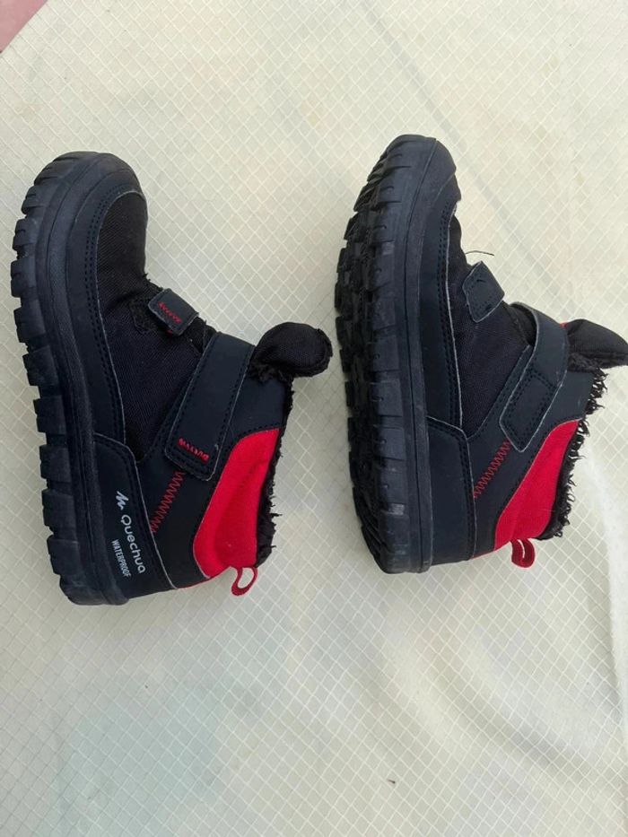 Chaussure quechua rouge et noir - photo numéro 2