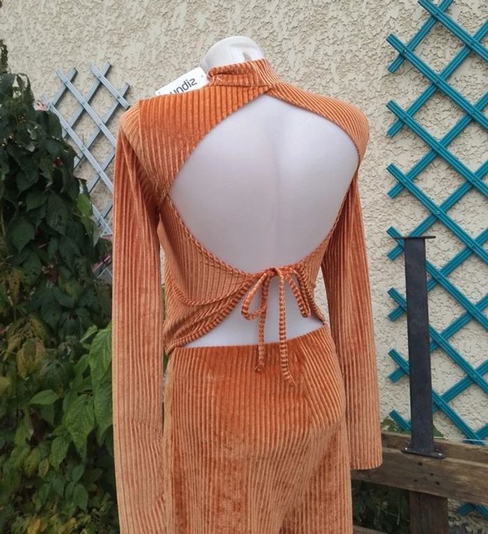 ensemble col roulé ouvert dans le dos et legging large effet plissés taille M -Undiz - photo numéro 2