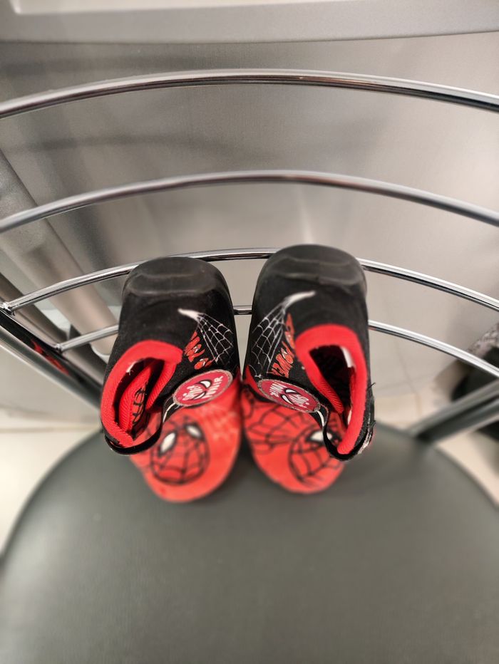 Chaussons Spider-Man pour enfant garçon – Taille 30 - photo numéro 7