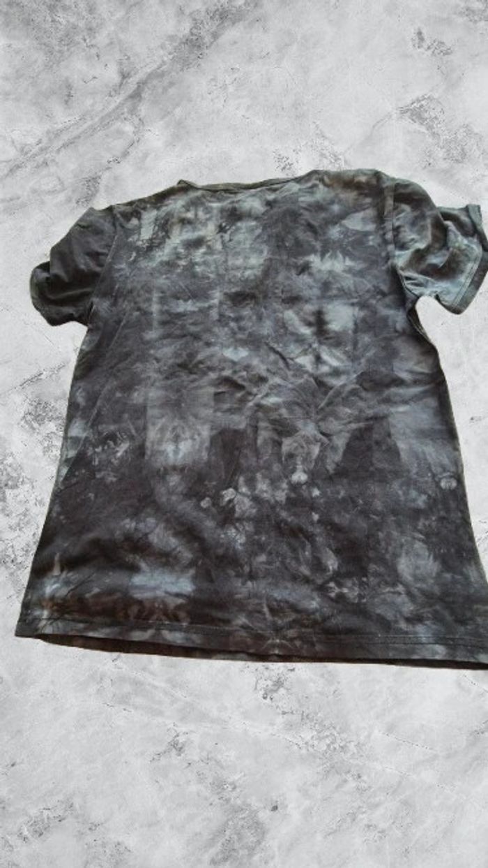 Tee shirt avec bouton - photo numéro 2