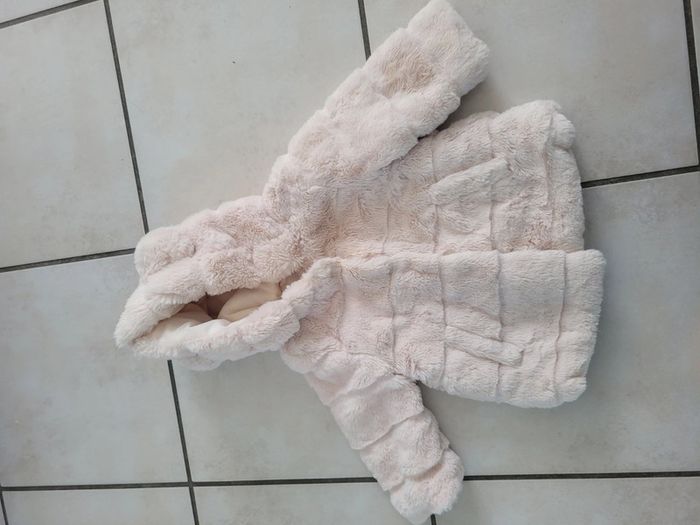 Manteau polaire pilou pilou à capuche Primark taille 09/12mois - photo numéro 3