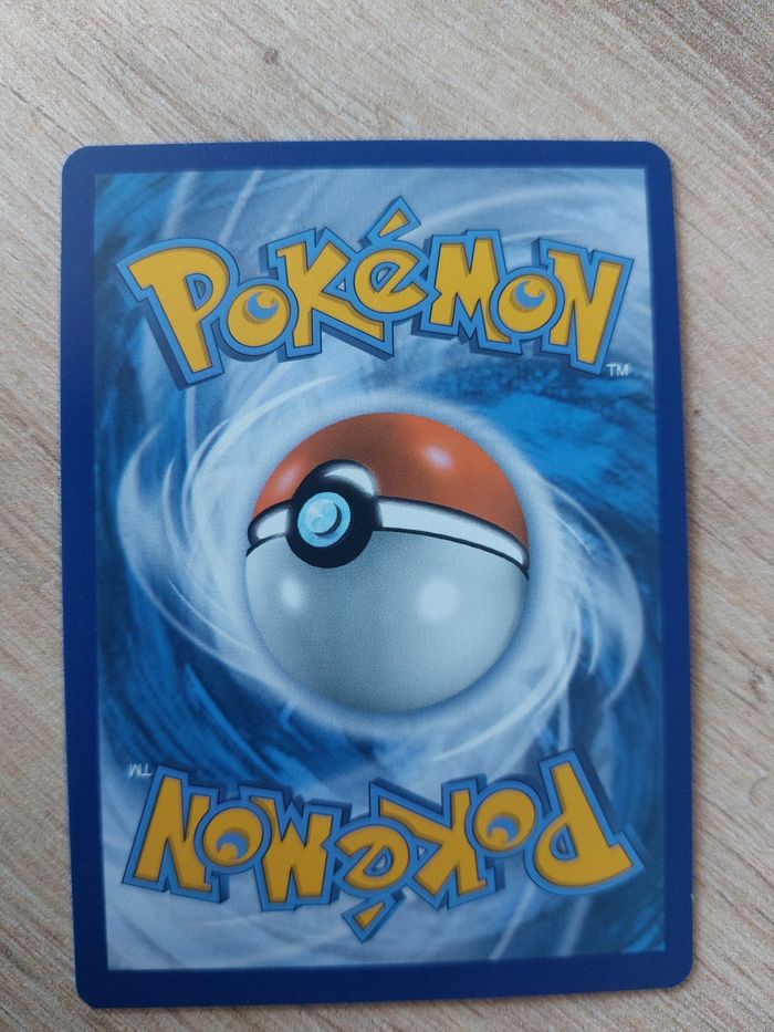 Carte pokemon Full art Togekiss V 178/185 Voltage éclatant - photo numéro 2