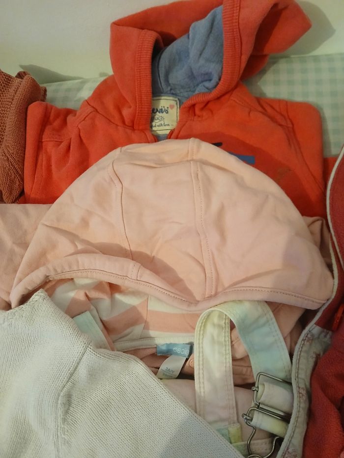 Gros lots de vêtements fille 3 ans 36 articles - photo numéro 9