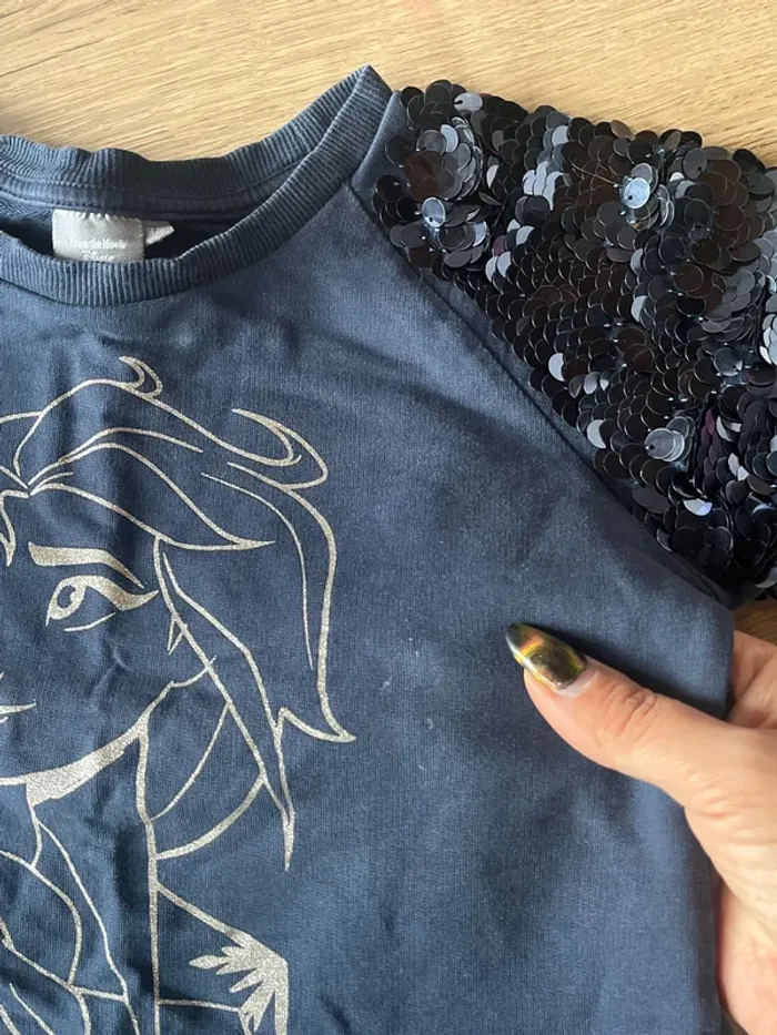 Pull Frozen 2 / reine des neiges 2 - photo numéro 4