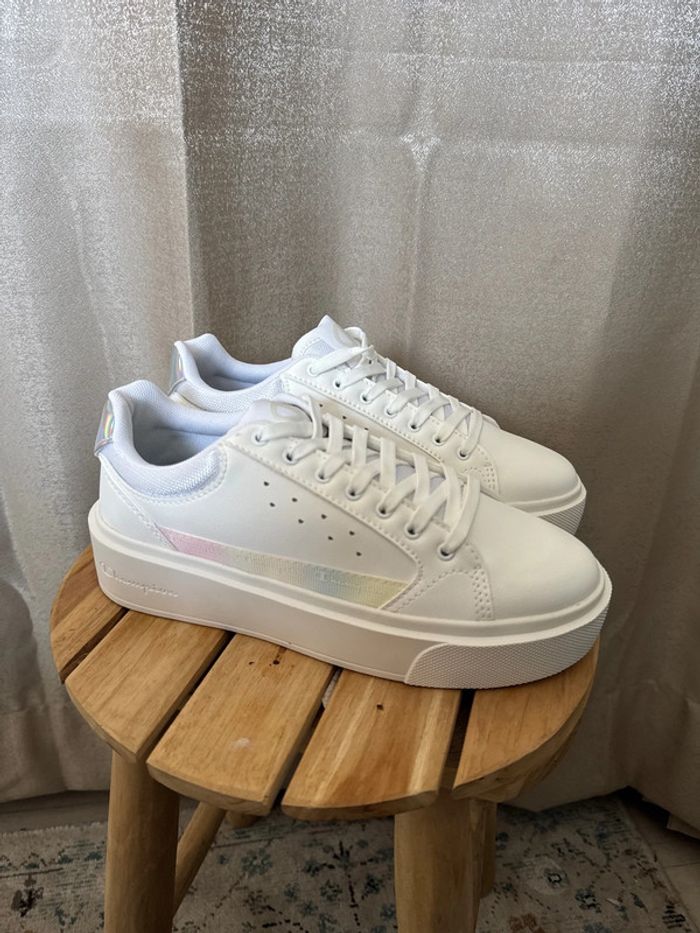Baskets blanches Champion femme – T. 38.5 – Neuves avec étiquette
