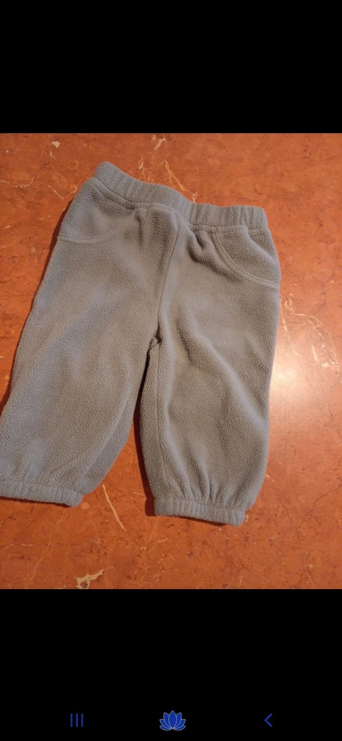 Ensemble bébé taille 9 mois - photo numéro 4