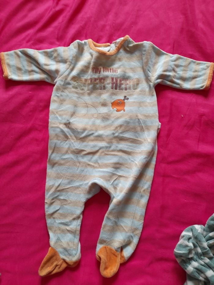 Lot vêtements 6 mois - photo numéro 6