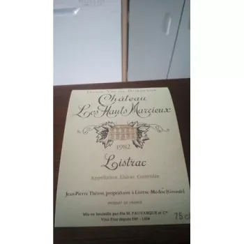 Étiquette De Vin Château Les Hauts Marcieux Listrac 1982 Neuve 