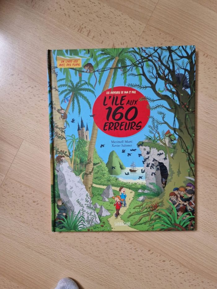 Livre géant cherche et trouve