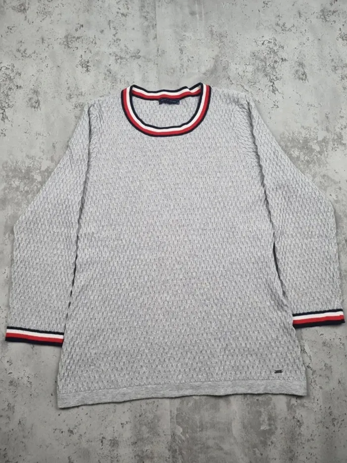 Pull gris Tommy Hilfiger – Taille M Femme (mesures en photos) - photo numéro 3