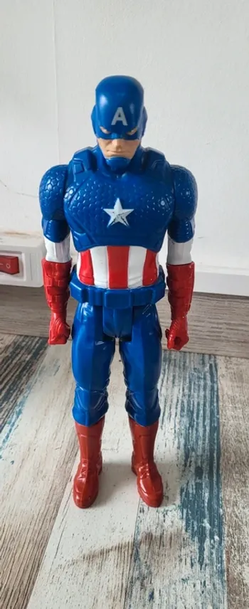 Figurines capitaine américa