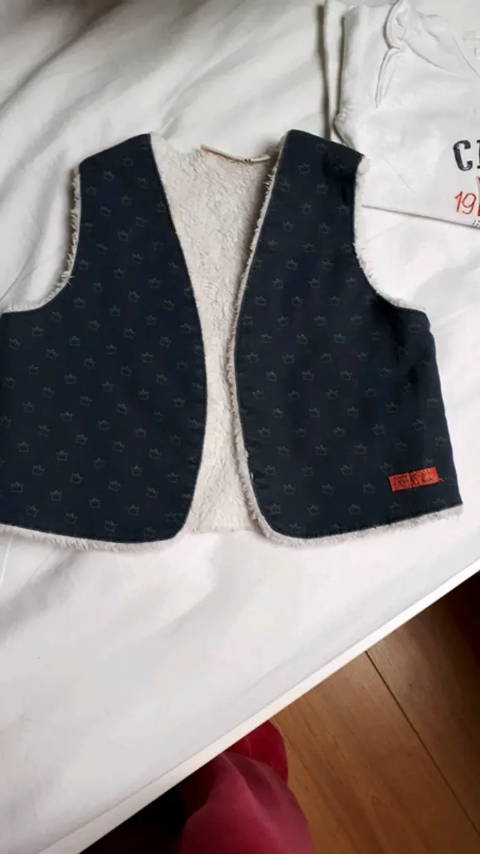 Ensemble tee shirt et gilet sans manche - photo numéro 3