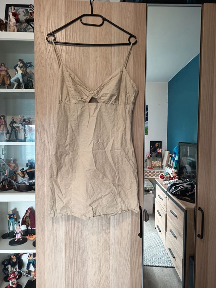 Robe beige marron Bershka - Taille L 40 - photo numéro 2