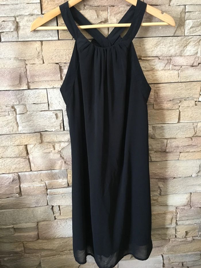 *Jolie robe noire taille 38 ETAM.
