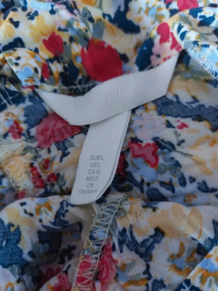 Très jolie robe fleurie dos ouvert - photo numéro 9