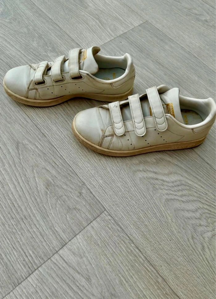 Stan Smith - Adidas - Femme - édition limitée blanche et or - Pointure 37 1/3 - en bon état - photo numéro 2