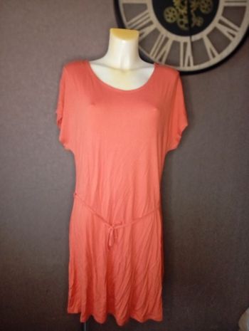 Robe taille 42/44 tissaia