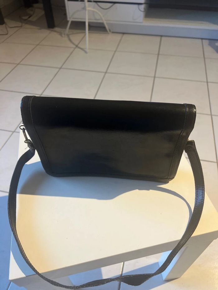 Sac à bandoulière vintage année 70 en cuir - photo numéro 3