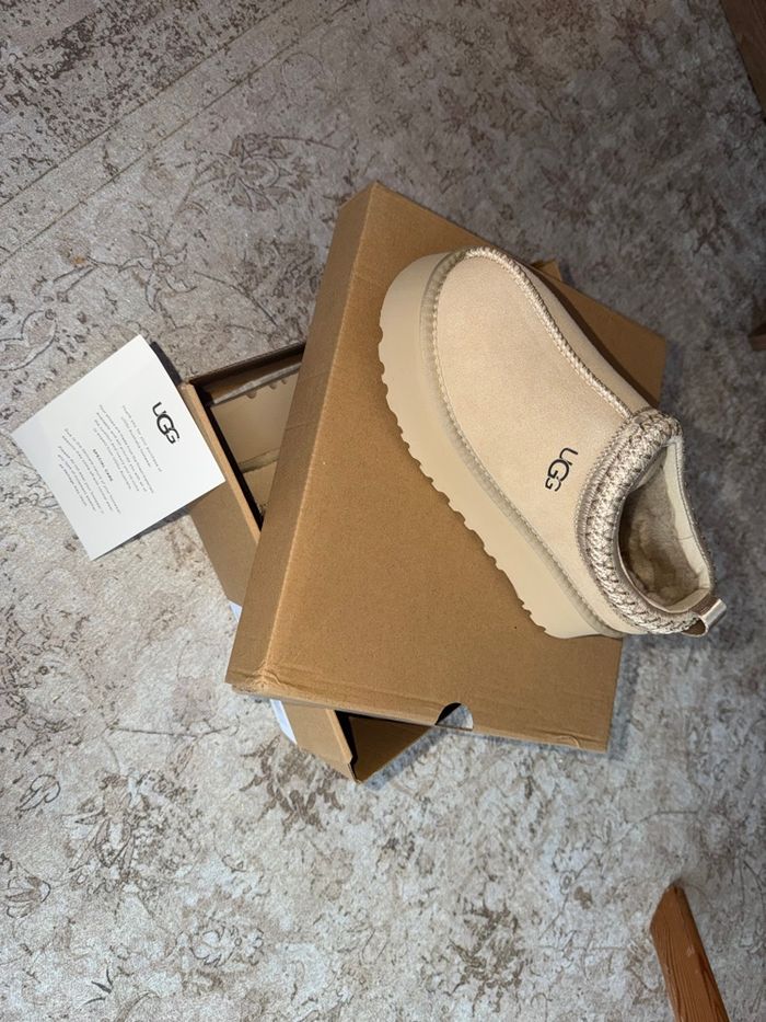 Ugg Tazz taille 37 - photo numéro 2