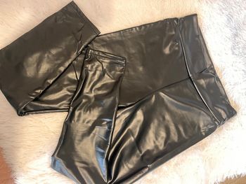 Legging noir en similicuir