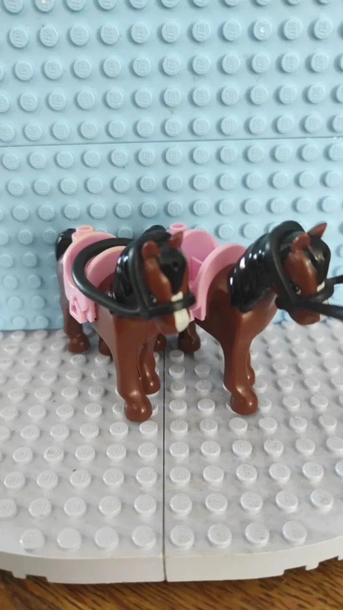 2 chevaux LEGO Friends Z01