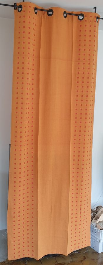 Rideau a oeillets orange