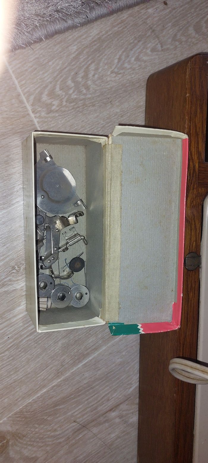 Machine à coudre singer ancienne - photo numéro 8