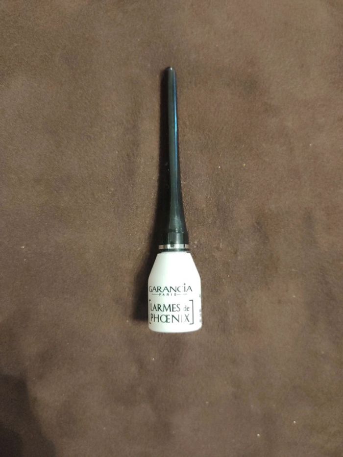 Larmes de phoenix garancia sourcils