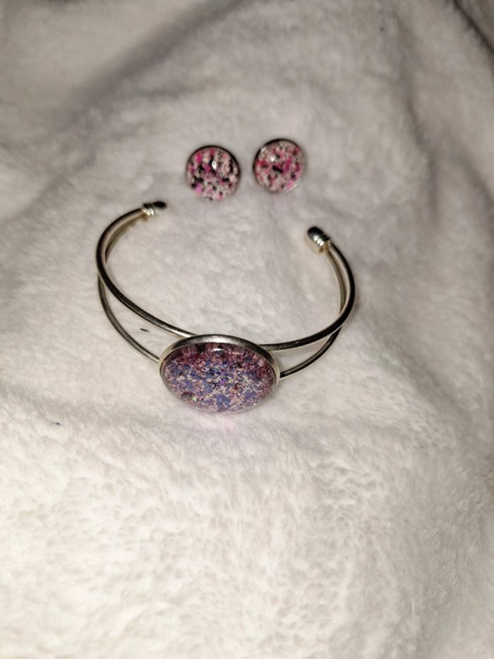 Bracelet et boucles d'oreilles artisanale neuf