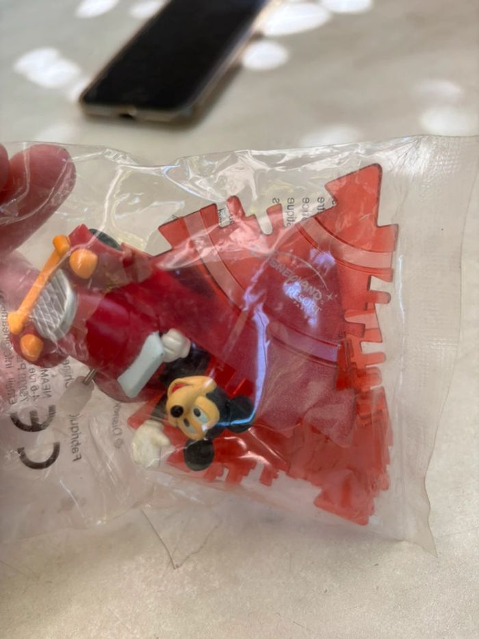 Mickey Mouse en voiture + circuit – Disneyland Paris – Neuf sous blister - photo numéro 2