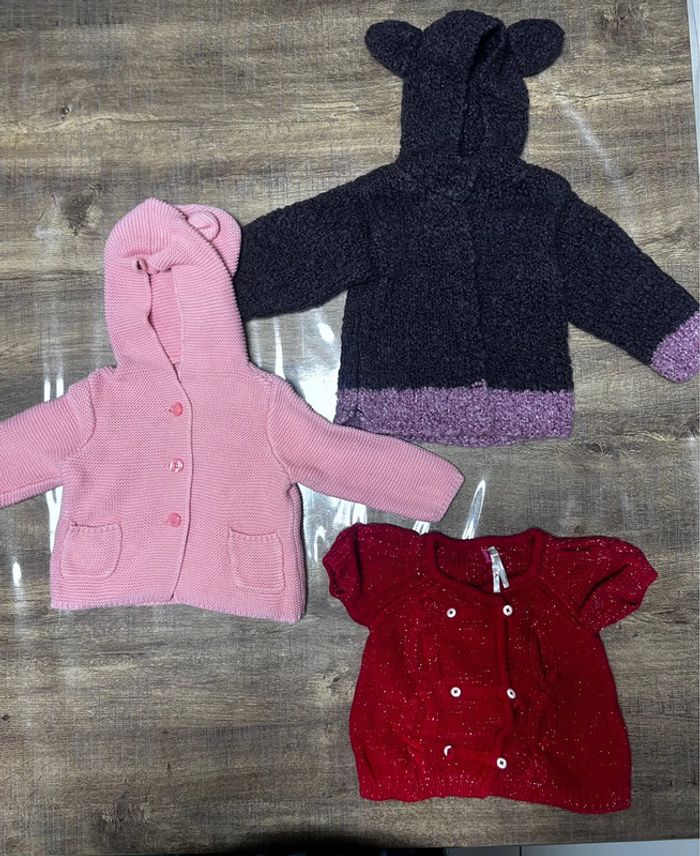 Lot vêtements fille 12 mois - photo numéro 11