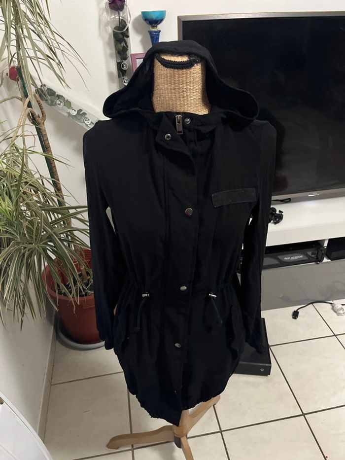 Veste légère transparente avec capuche divinded (H&M)