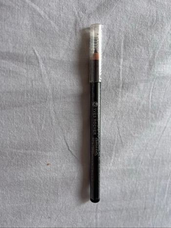 Crayon noir pour les yeux yves rocher