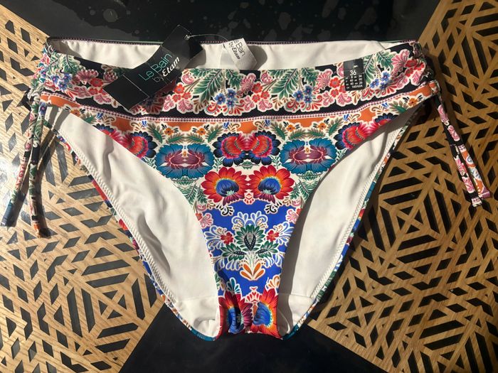 Bas de maillot de bain Etam jamais porté taille S
