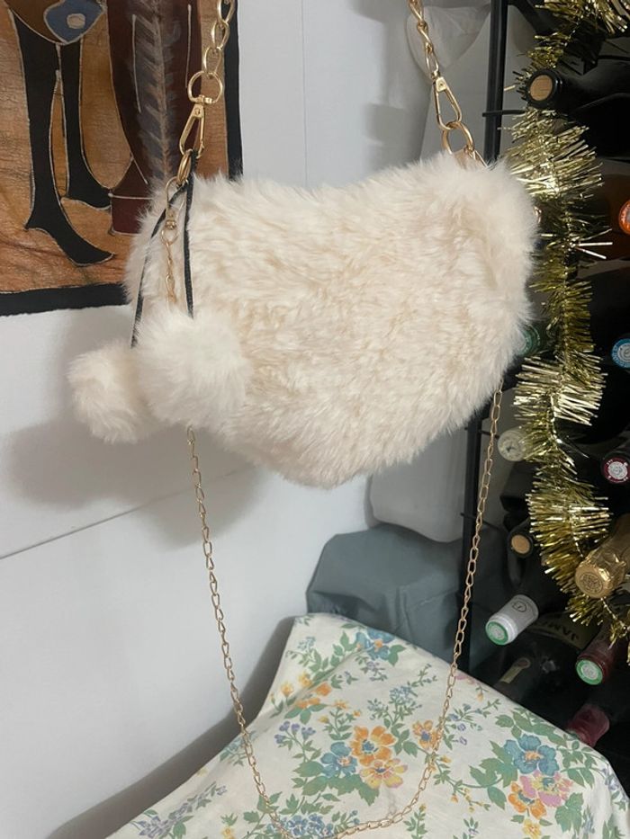 Sac à main élégant en fourrure synthétique avec poignée supérieure et bandoulière - photo numéro 14