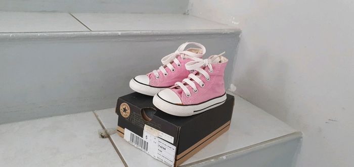 Chaussures converse bébé fille Pointure 21 VIN - photo numéro 2