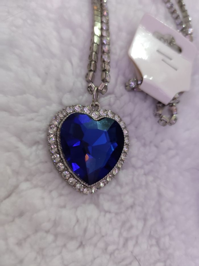 Collier coeur de l'océan inspiré du film titanic - photo numéro 2