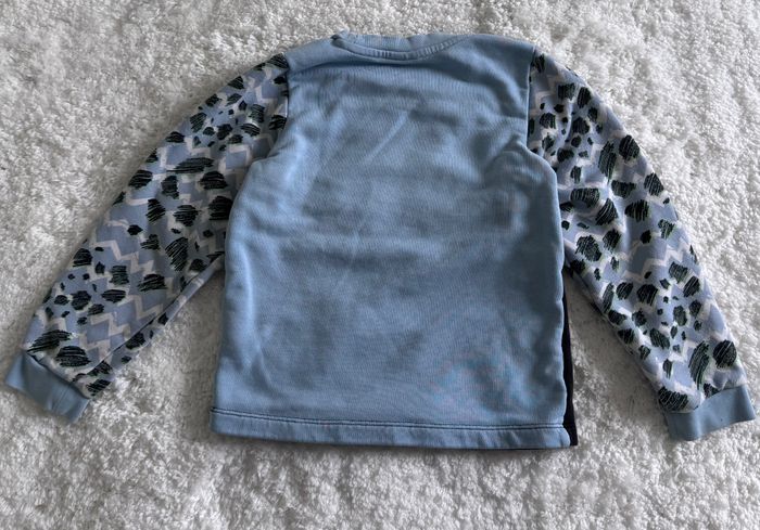 Sweat Enfant PUMA - Motifs Originaux - 3-4 Ans - Petites taches à la manche - photo numéro 2