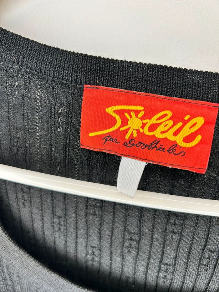 Pull noir - photo numéro 2