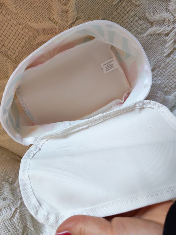 Trousse vanity blanc motif feuilles neuf - photo numéro 7