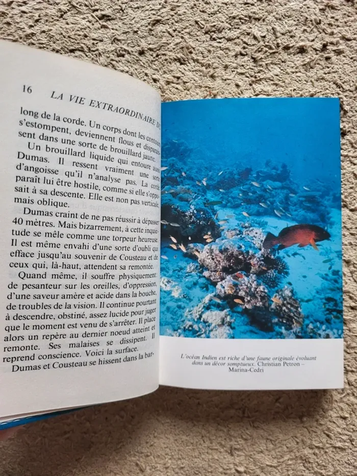 Livre "La vie extraordinaire du commandant Cousteau" - 1979 - photo numéro 7