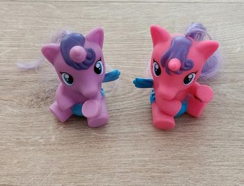 Lot de 2 figurines licornes 🦄