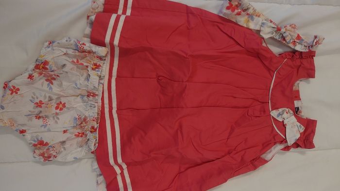 Robe rose et fleurs Sergent major