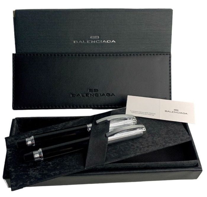 Superbe Stylo Balanciaga