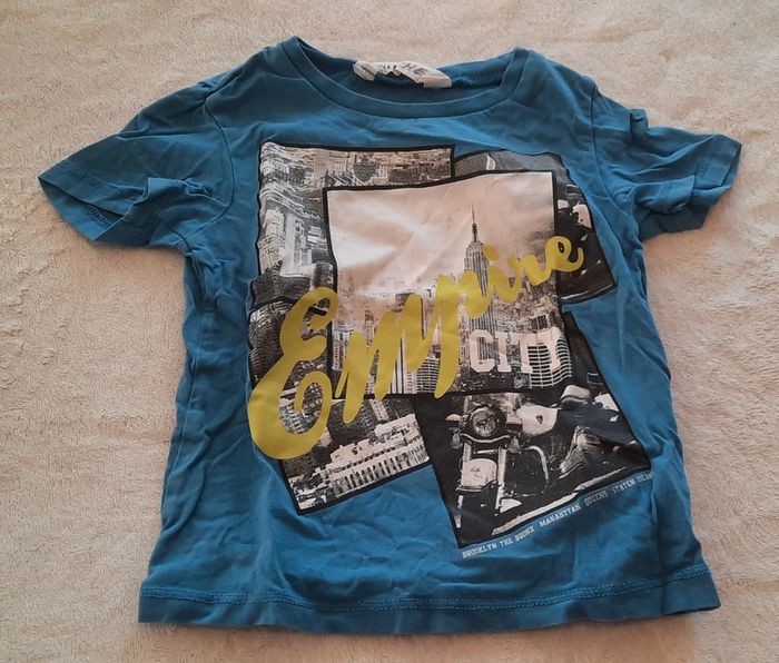 2 T-shirts 18 mois - photo numéro 2