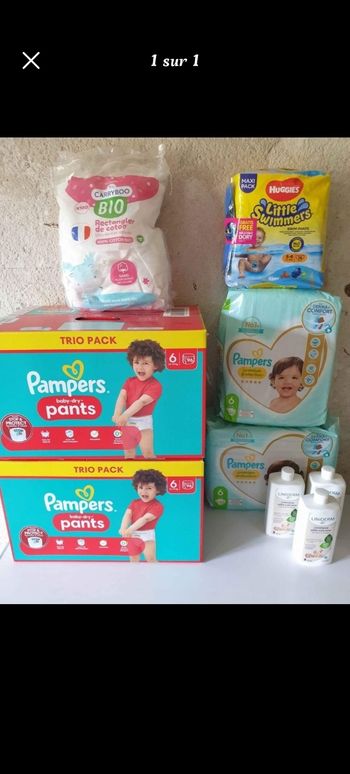 Lots de couches pampers