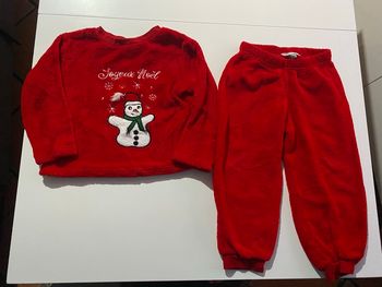 Ensemble rouge pyjama pilou pilou  taille 4 ans la twisty Company